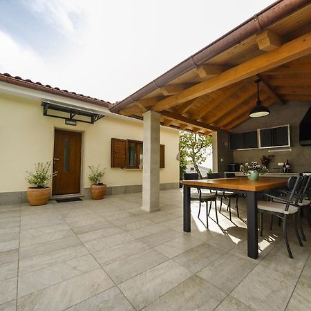 Casa Tilia Villa Sapjane ภายนอก รูปภาพ