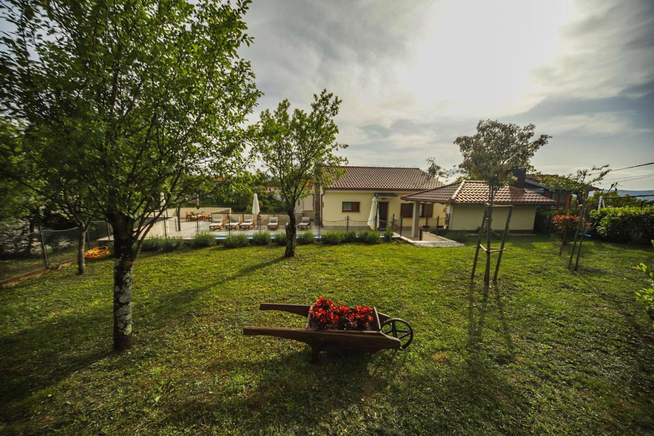 Casa Tilia Villa Sapjane ภายนอก รูปภาพ