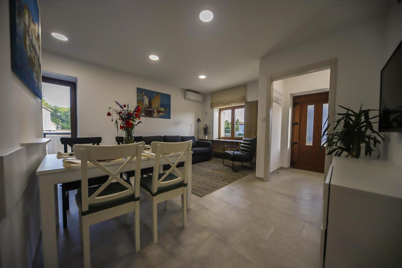 Casa Tilia Villa Sapjane ภายนอก รูปภาพ